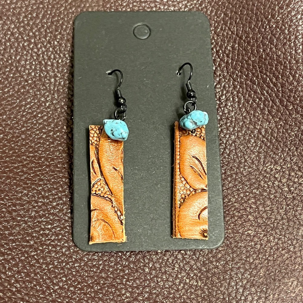 Western Cowgirl Handcrafted Leather and Turquoise Earrings NWOT